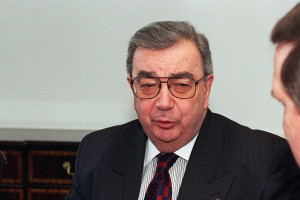Yevgeny Primakov file photo, with William Cohen in partial profile