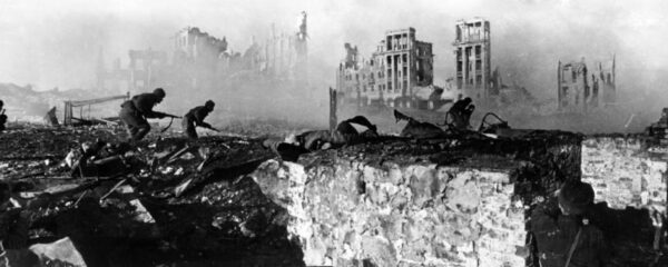 Stalingrad Siege file photo, adapted from image at archives.org, featured by Reagan Library, with credit to RIA Novosti archives